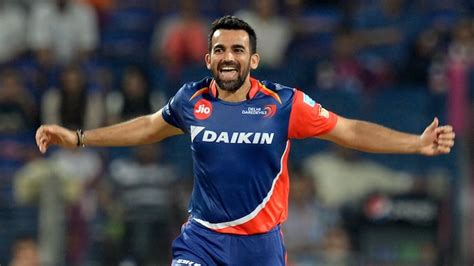 2017 IPL Auction: 關於印度板球巨星 Zaheer Khan 的精彩回顧和對現代運動經濟的深遠影響